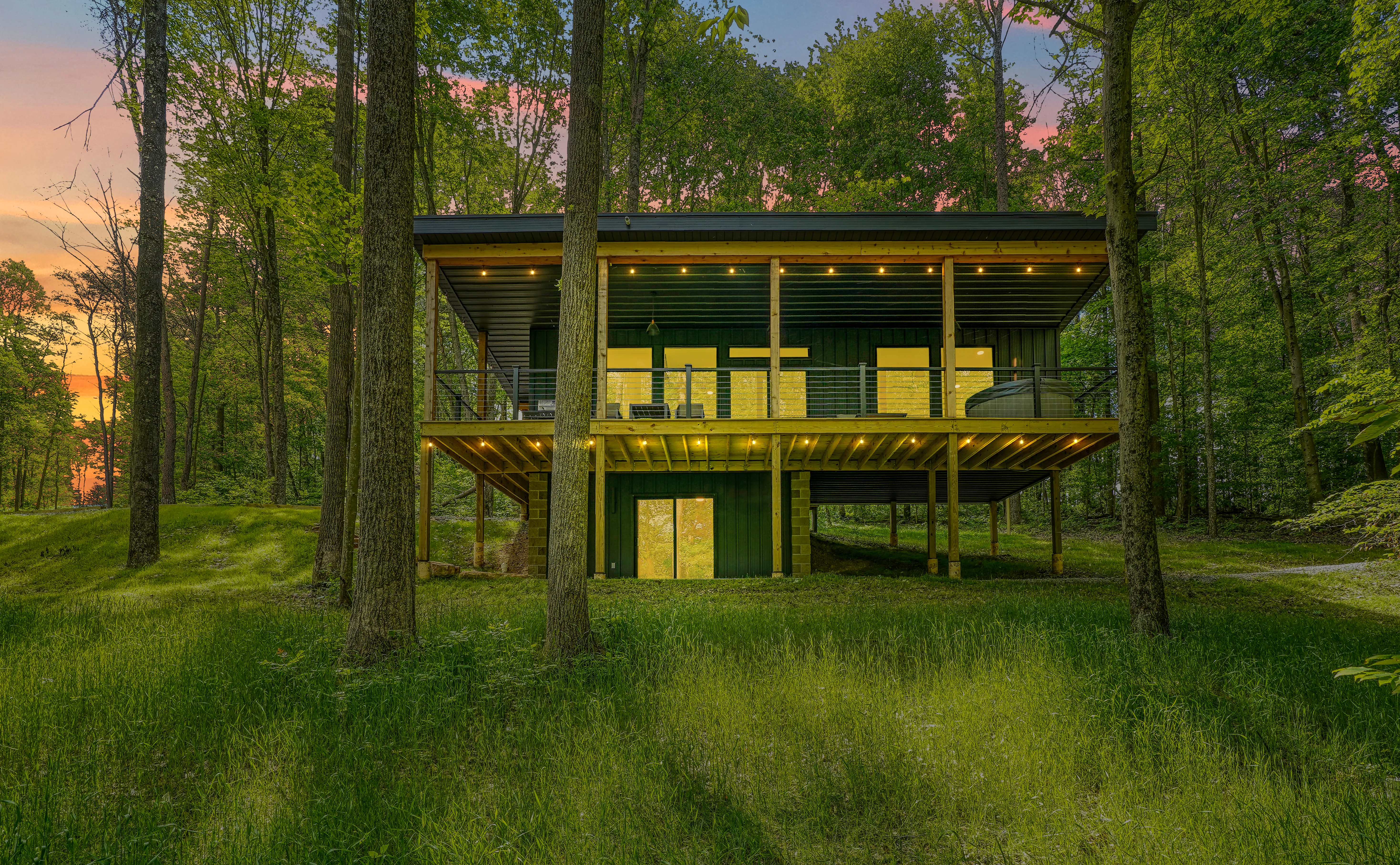 Honeymoon Hollow cabin at Trickle Creek in Hocking Hills
