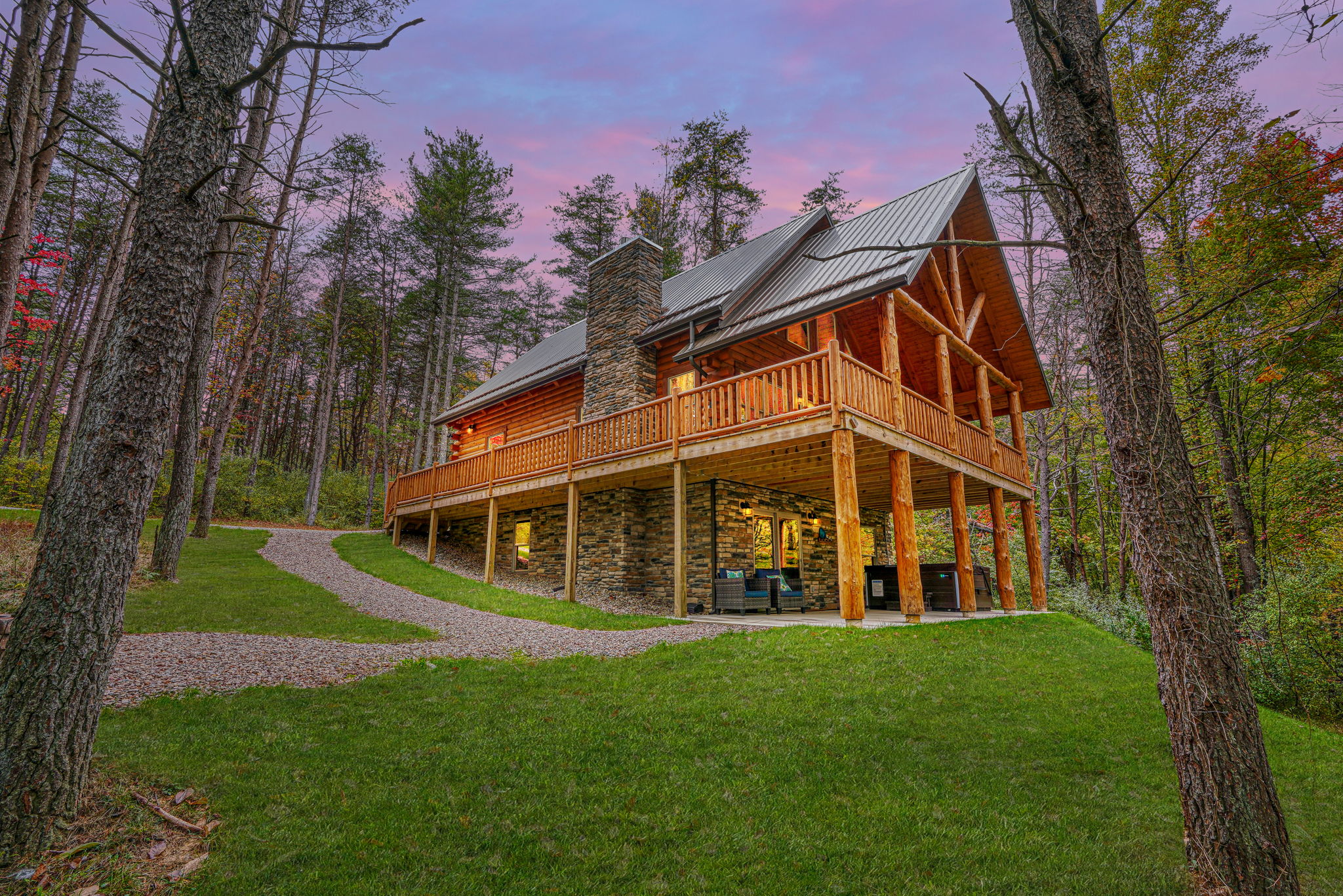 Rose's Retreat cabin at Trickle Creek in Hocking Hills